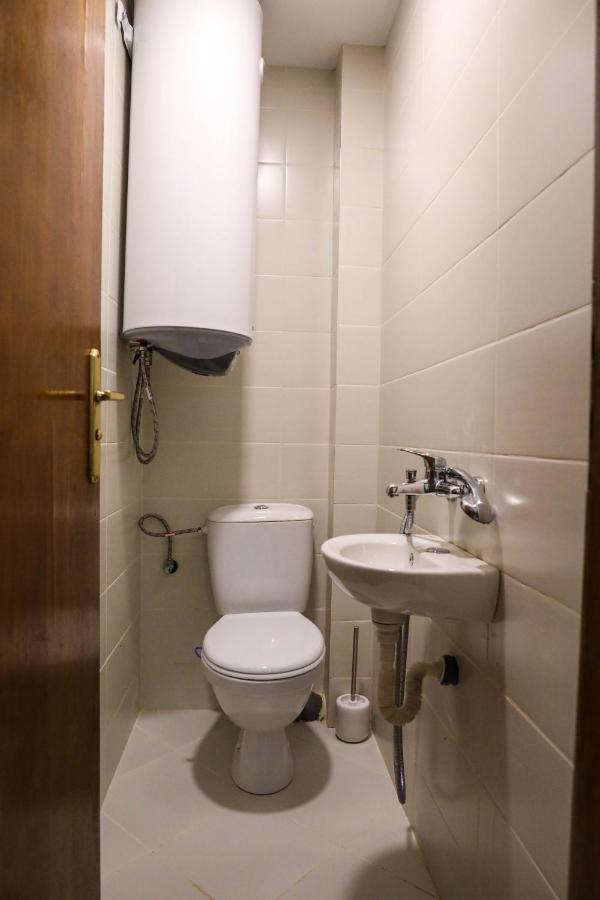 Krichim Apartments,Three-Bedroom, Large Apartment, Top Center Szófia Kültér fotó